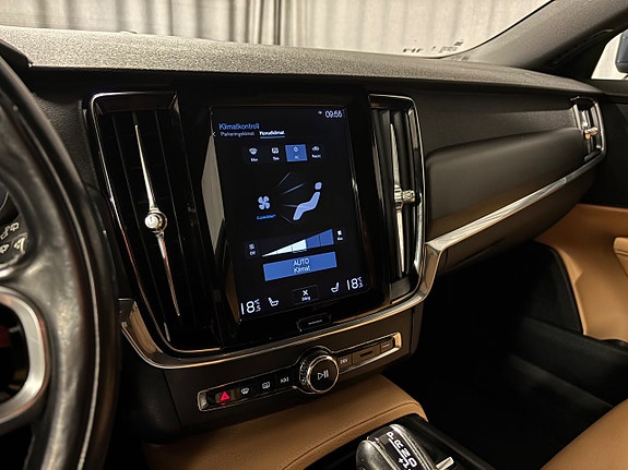 Volvo V90 Cross Country 15 of 18