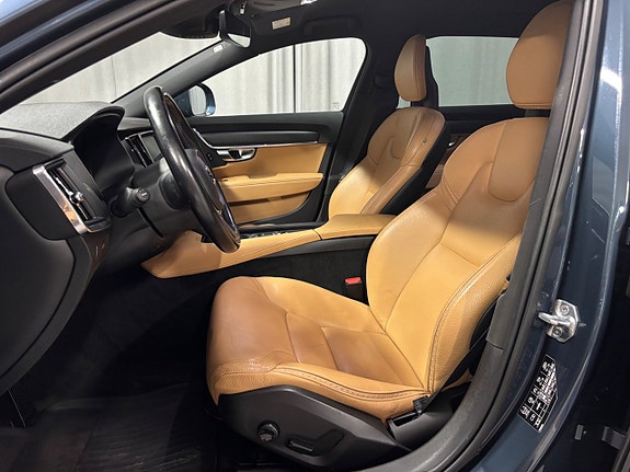 Volvo V90 Cross Country 10 of 18