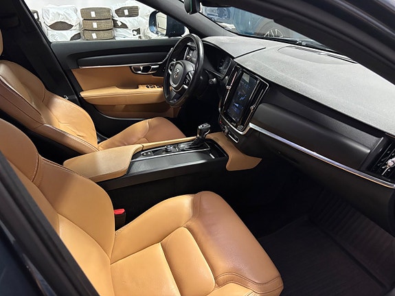 Volvo V90 Cross Country 18 of 18