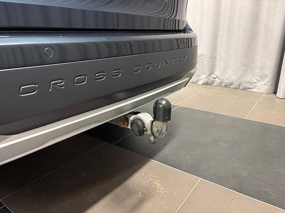 Volvo V90 Cross Country 4 of 18