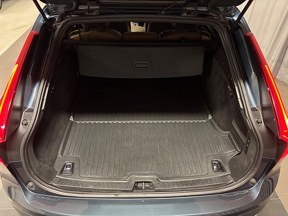 Volvo V90 Cross Country 5 of 18