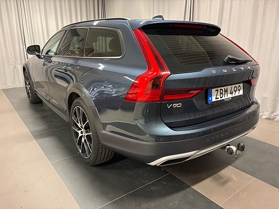 Volvo V90 Cross Country 3 of 18