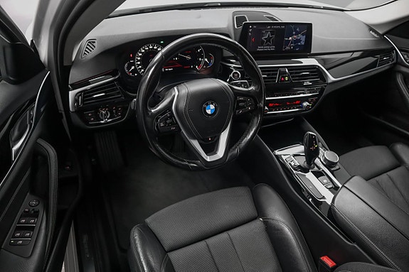 BMW 520d 3 of 16