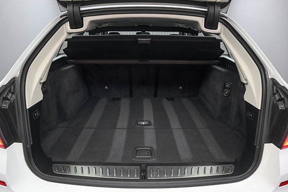 BMW 520d 14 of 16