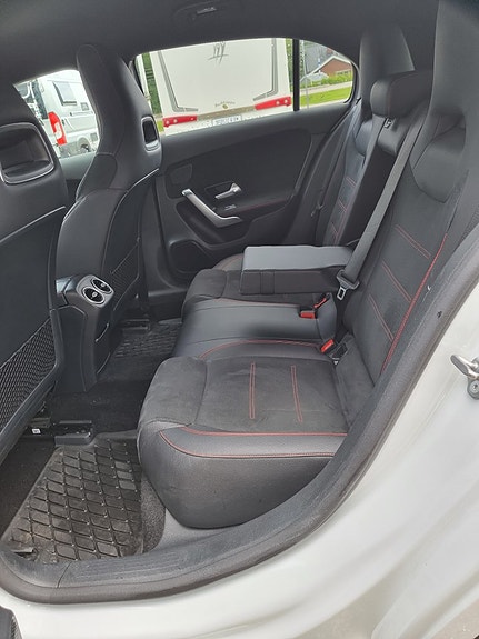 Mercedes-Benz A250 7 of 12