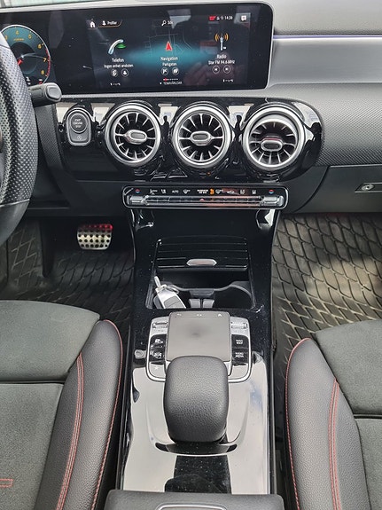 Mercedes-Benz A250 12 of 12