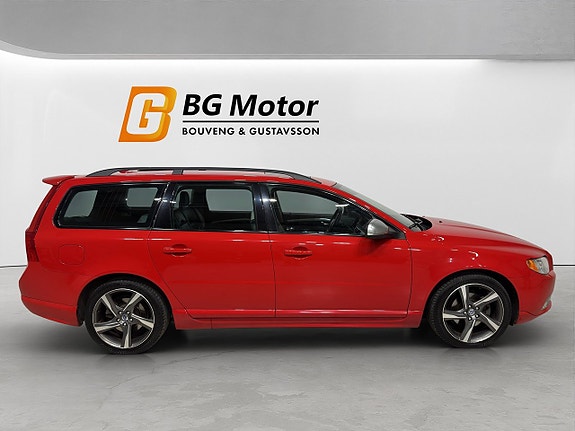 Volvo V70 3 of 5