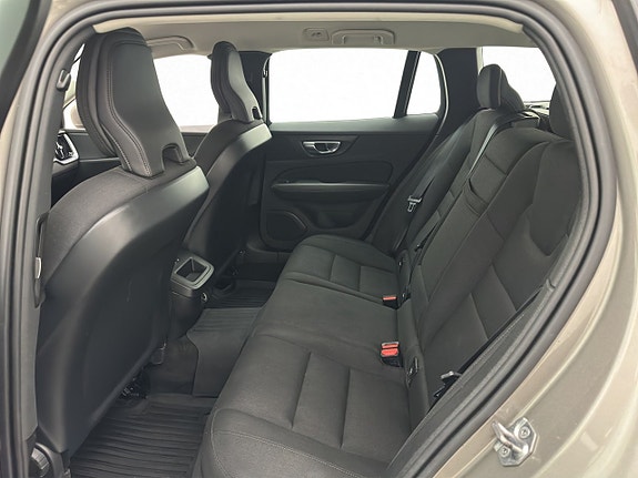 Volvo V60 24 of 29