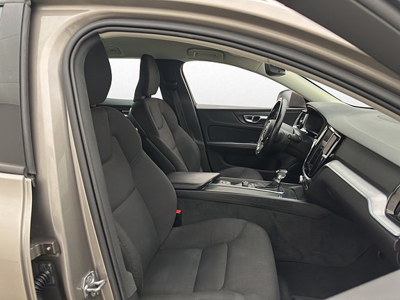 Volvo V60 22 of 29