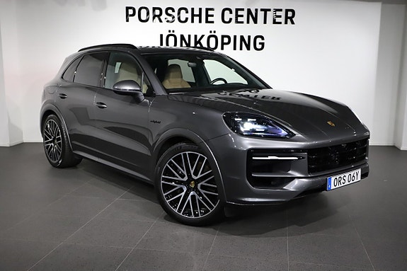 Porsche Cayenne 7 of 22