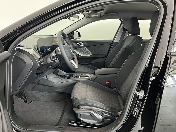 BMW 120 5 of 13