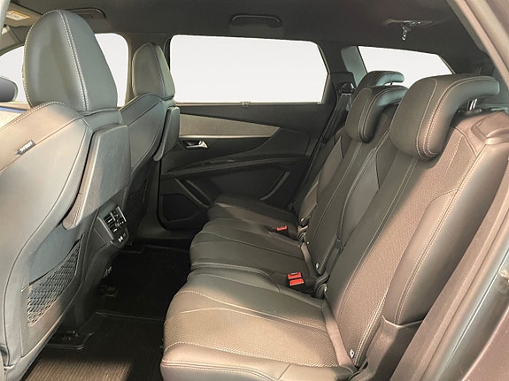 Peugeot 5008 9 of 19