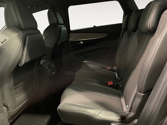 Peugeot 5008 10 of 22