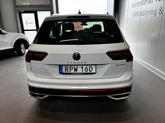 Volkswagen Tiguan 5 of 5