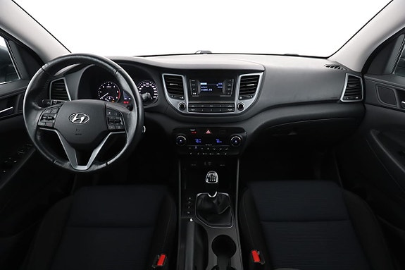 Hyundai Tucson 13 of 30