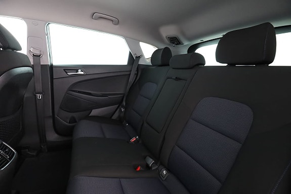 Hyundai Tucson 15 of 30