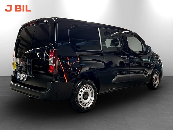 Peugeot Partner 2 of 5