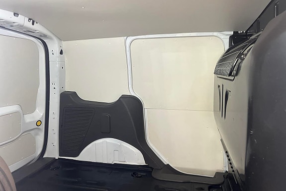 Ford Transit Connect 5 of 5