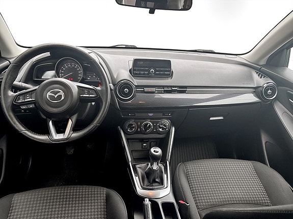 Mazda 2 6 of 15