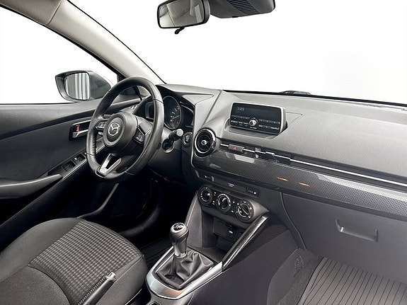 Mazda 2 11 of 15