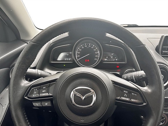Mazda 2 7 of 15