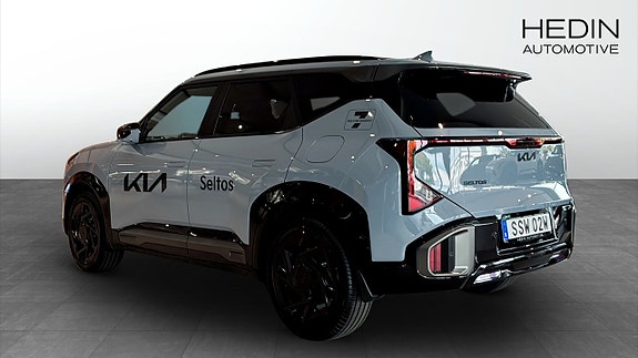 Kia Seltos 6 of 13