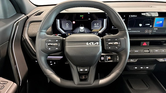 Kia Seltos 10 of 13