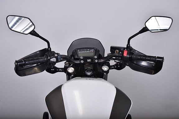Honda NC750S/ TOPBOX/ NYTT FRAMDÄCK/ 17 of 17