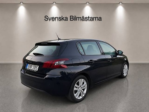 Peugeot 308 7 of 21