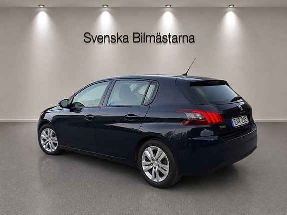 Peugeot 308 8 of 21