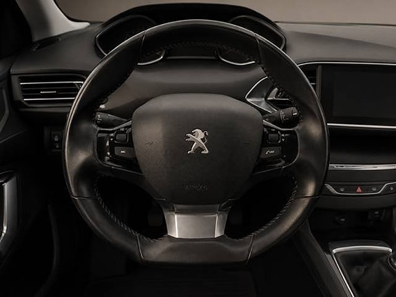 Peugeot 308 16 of 21