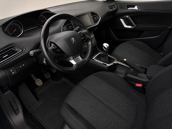 Peugeot 308 13 of 21