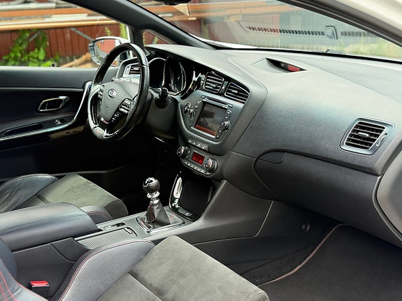 Kia ProCeed 17 of 30