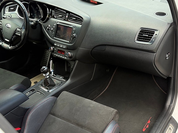 Kia ProCeed 19 of 30