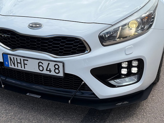 Kia ProCeed 3 of 5
