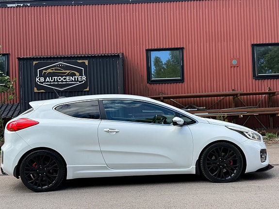 Kia ProCeed 4 of 5