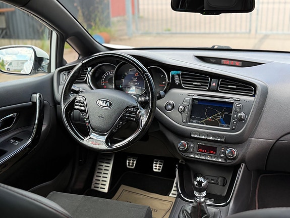 Kia ProCeed 18 of 30