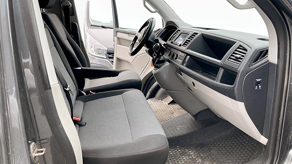 Volkswagen Transporter 3 of 5