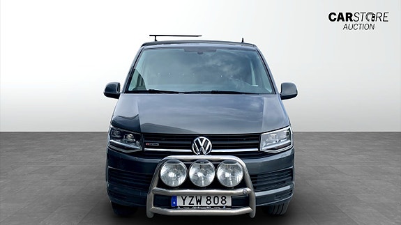 Volkswagen Transporter 8 of 12