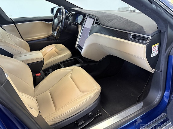 Tesla Model S 10 of 24