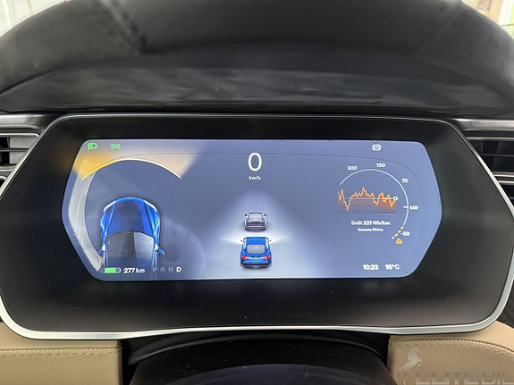Tesla Model S 14 of 24