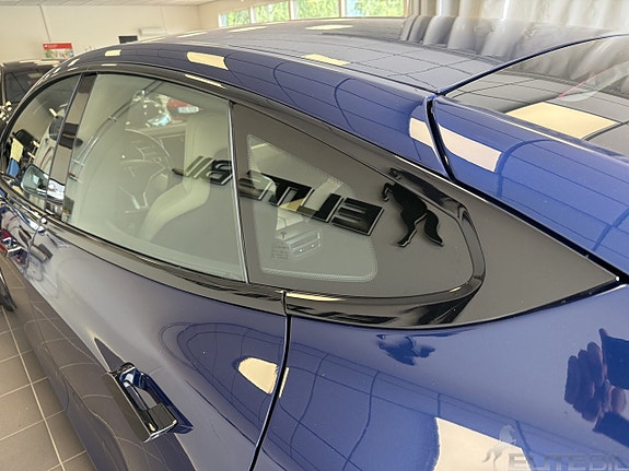 Tesla Model S 5 of 24