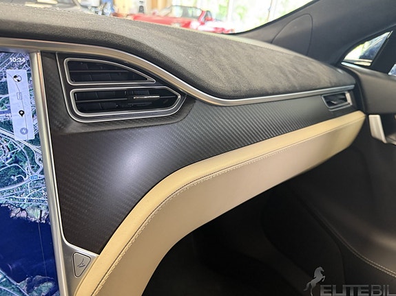 Tesla Model S 16 of 24