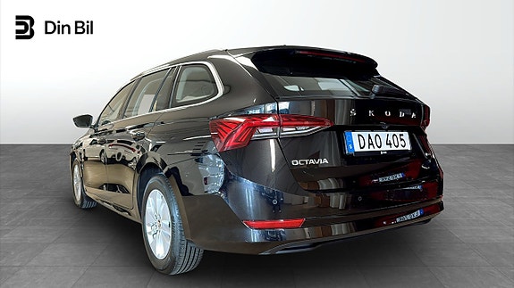 Skoda Octavia 3 of 5