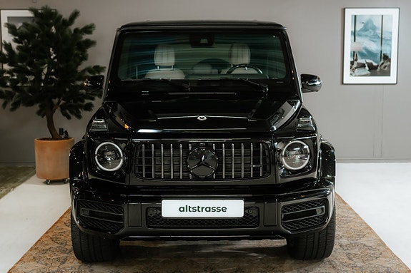 Mercedes-Benz G63 4 of 5