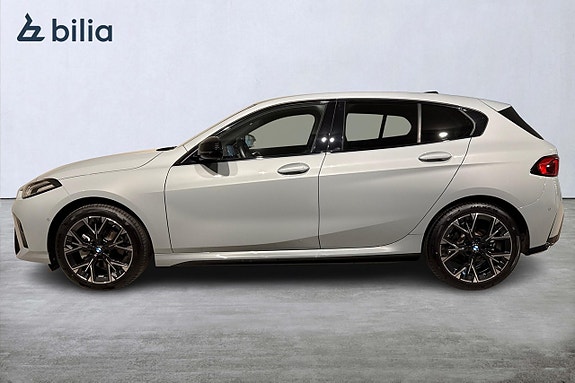 BMW 120 3 of 5