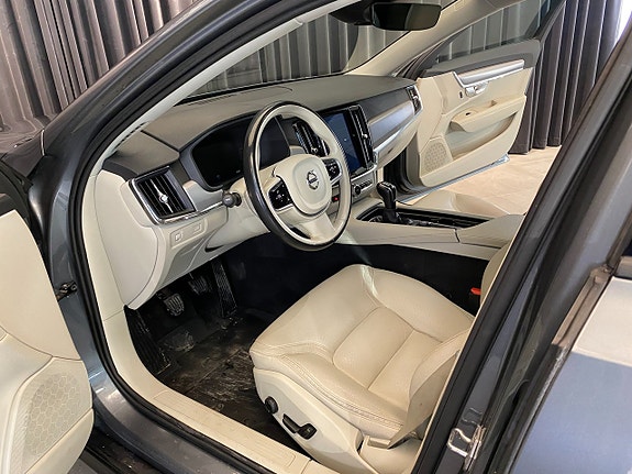 Volvo V90 Cross Country 20 of 30
