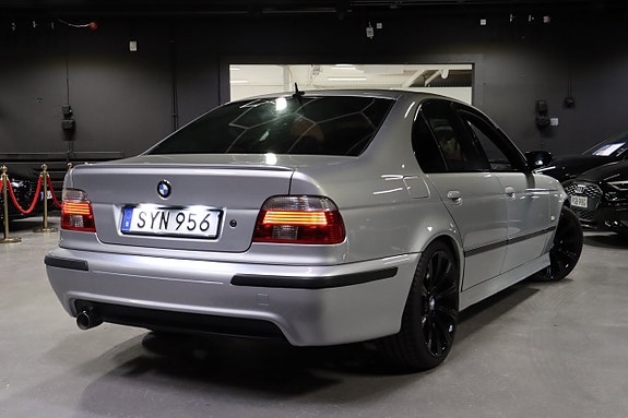 BMW 530i 5 of 5