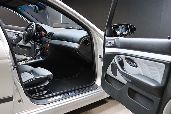 BMW 530i 13 of 21