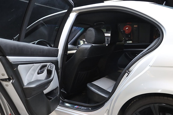 BMW 530i 11 of 21
